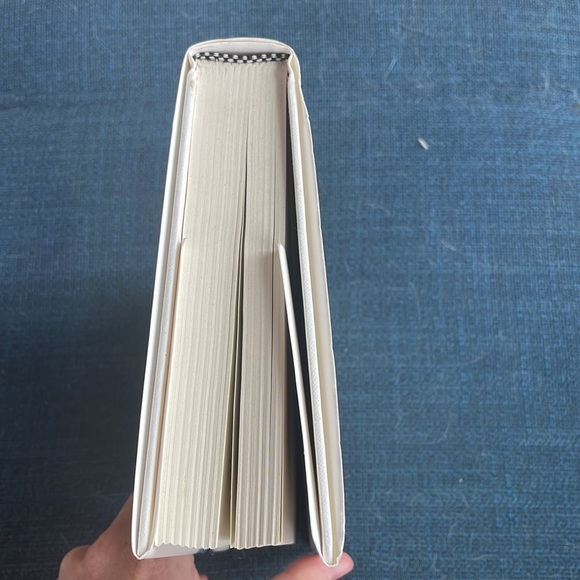 Conclave. Greg Tobin. Hardcover novel. Fiction. Catholic. 1st Ed. - Picture 5 of 10